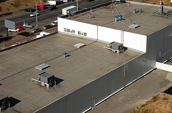 Pudas Tips: Why a Commerical Roof Maintenance Plan Is a Good Idea