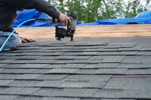 Choosing the Right Roofing Contractor in Minnesota: Key Steps